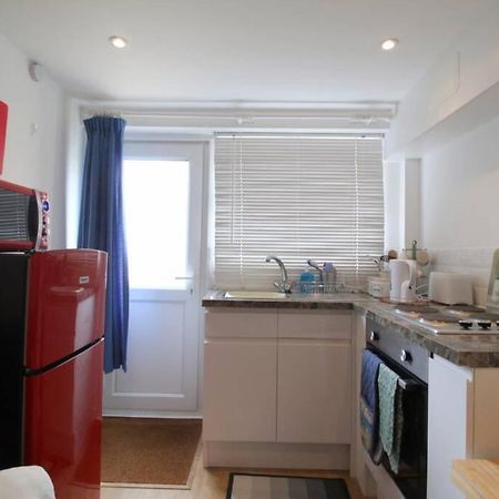 Pebbles Apartment By Air Premier Seaford Extérieur photo