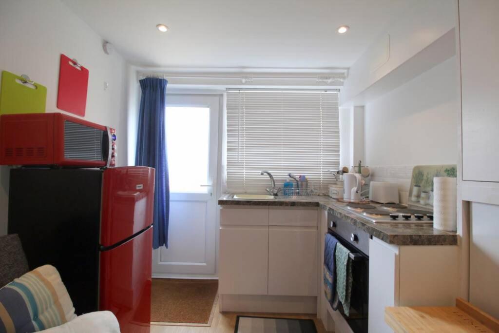 Pebbles Apartment By Air Premier Seaford Extérieur photo